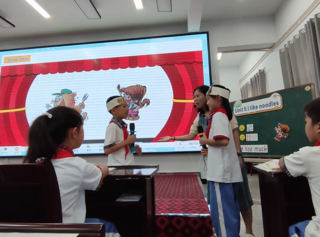 刘琴示范课.jpg